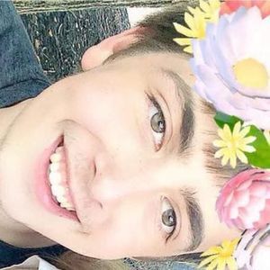 Meet your Posher, Cory